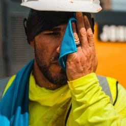 MOBILE COOLING 8 in. x 31 in. Blue Hydrologic Cooling Towel -Workwear Sales Store cooling accessories mcua01050021 31 1000