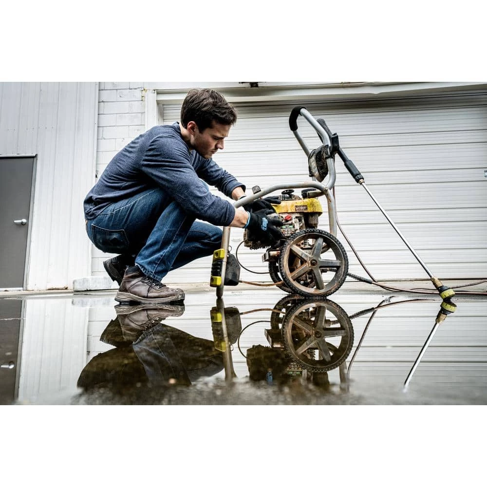 GORILLA GRIP Small TRAX Extreme Grip Work Gloves 3 GORILLA GRIP Small TRAX Extreme Grip Work Gloves - Image 3