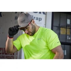 Milwaukee Small/Medium Gray Fitted Hat with Small/Medium Red Fitted Hat (2-Pack) -Workwear Sales Store milwaukee baseball caps 504g sm 504r sm 1d 1000