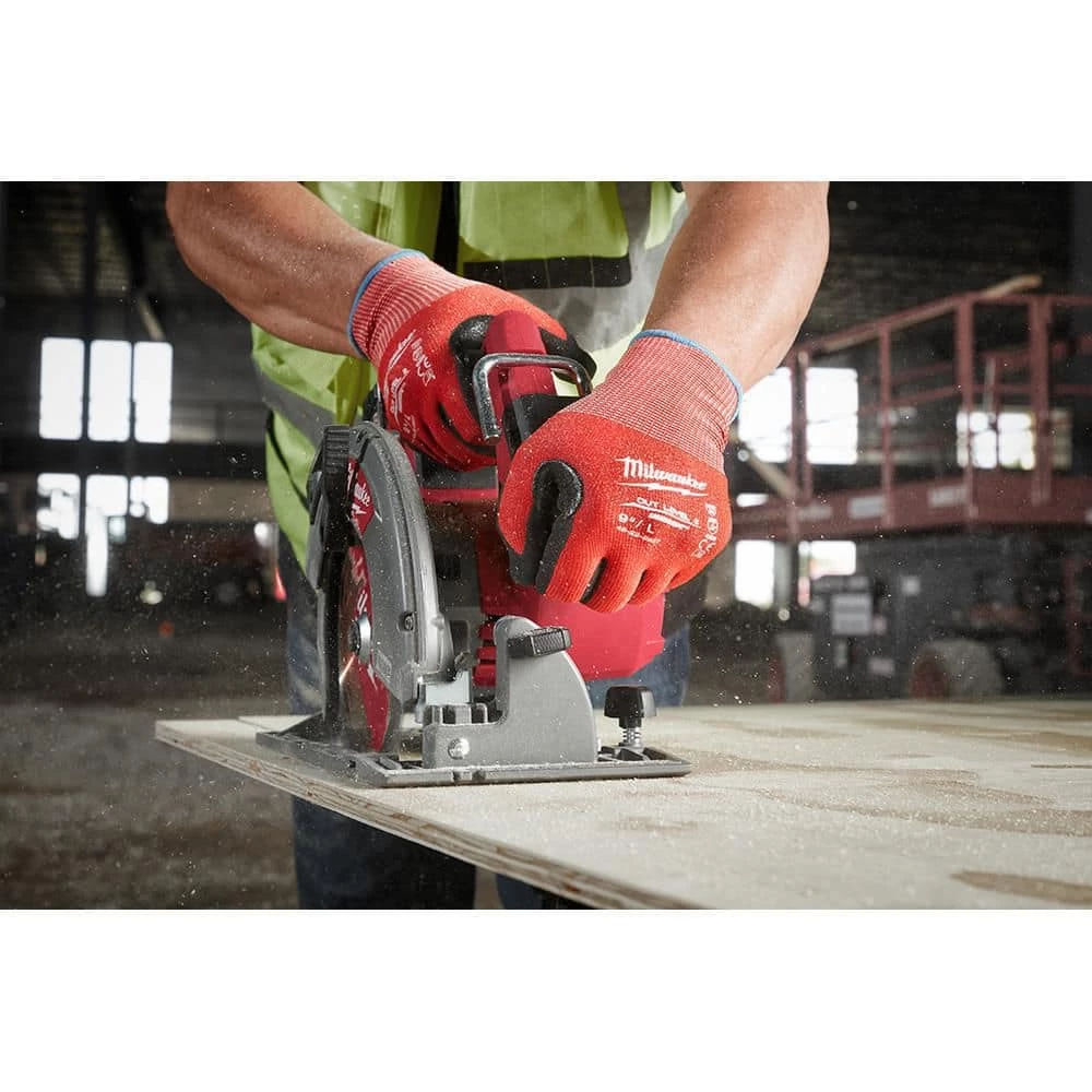 Milwaukee Medium Red Nitrile Level 2 Cut Resistant Dipped Work Gloves 6 Milwaukee Medium Red Nitrile Level 2 Cut Resistant Dipped Work Gloves - Image 6
